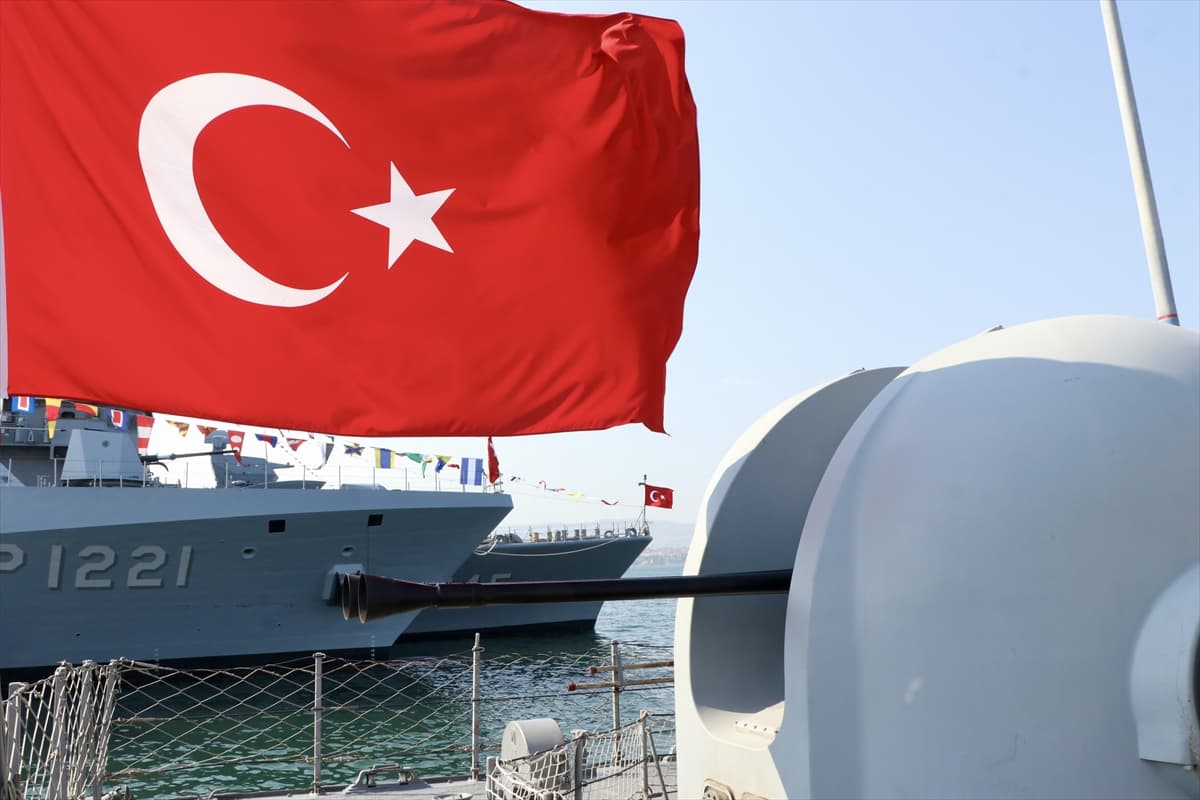 Türk donanmasının "keskin kılıcı": TCG İmbat hücumbotu — 4