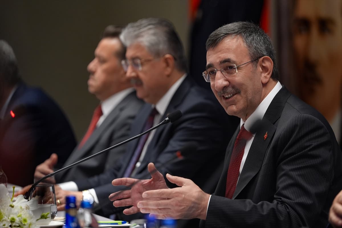 Cumhurbaşkanı Yardımcısı Yılmaz, Eskişehir Kalkınma Platformu Ekonomi İstişare Toplantısı'nda konuştu: