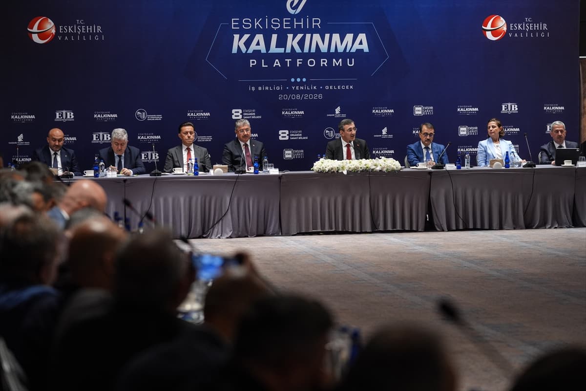Cumhurbaşkanı Yardımcısı Yılmaz, Eskişehir Kalkınma Platformu Ekonomi İstişare Toplantısı'nda konuştu: — 3