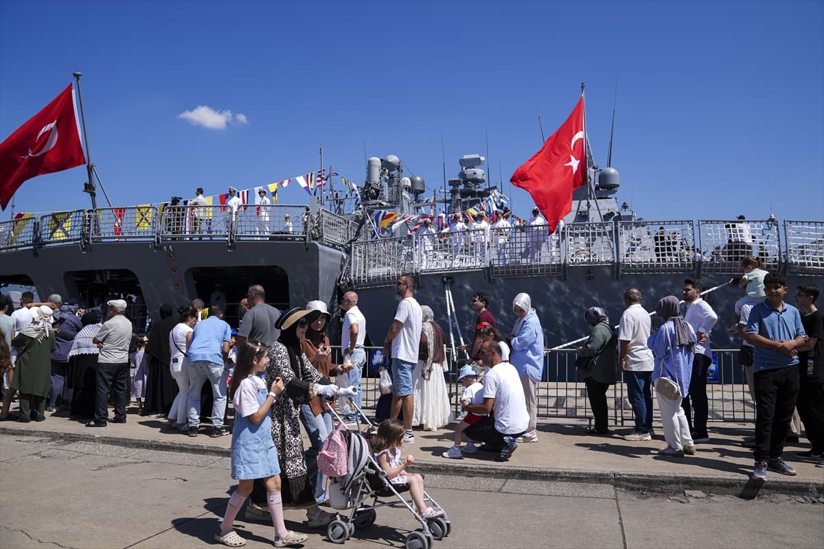 İnsansız su altı sistemleri Deringöz ve Kılıç 10, TEKNOFEST Mavi Vatan'da yeteneklerini sergiledi — 9