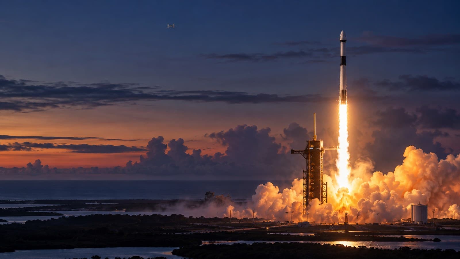 NASA, Crew-13 mürettebatını taşıyan Dragon uzay aracını Uluslararası Uzay İstasyonu'na fırlattı
